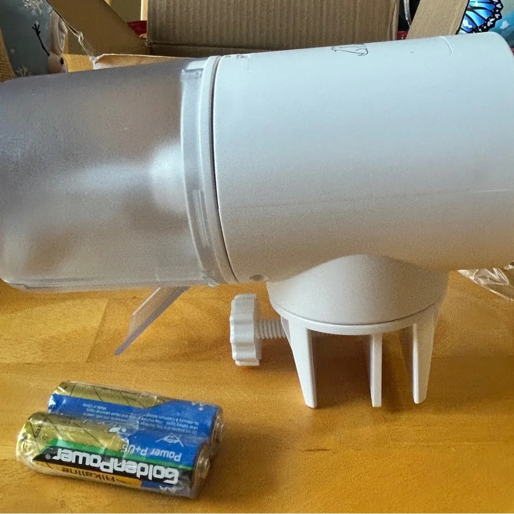🐟Automatic Fish Feeder - White🐟